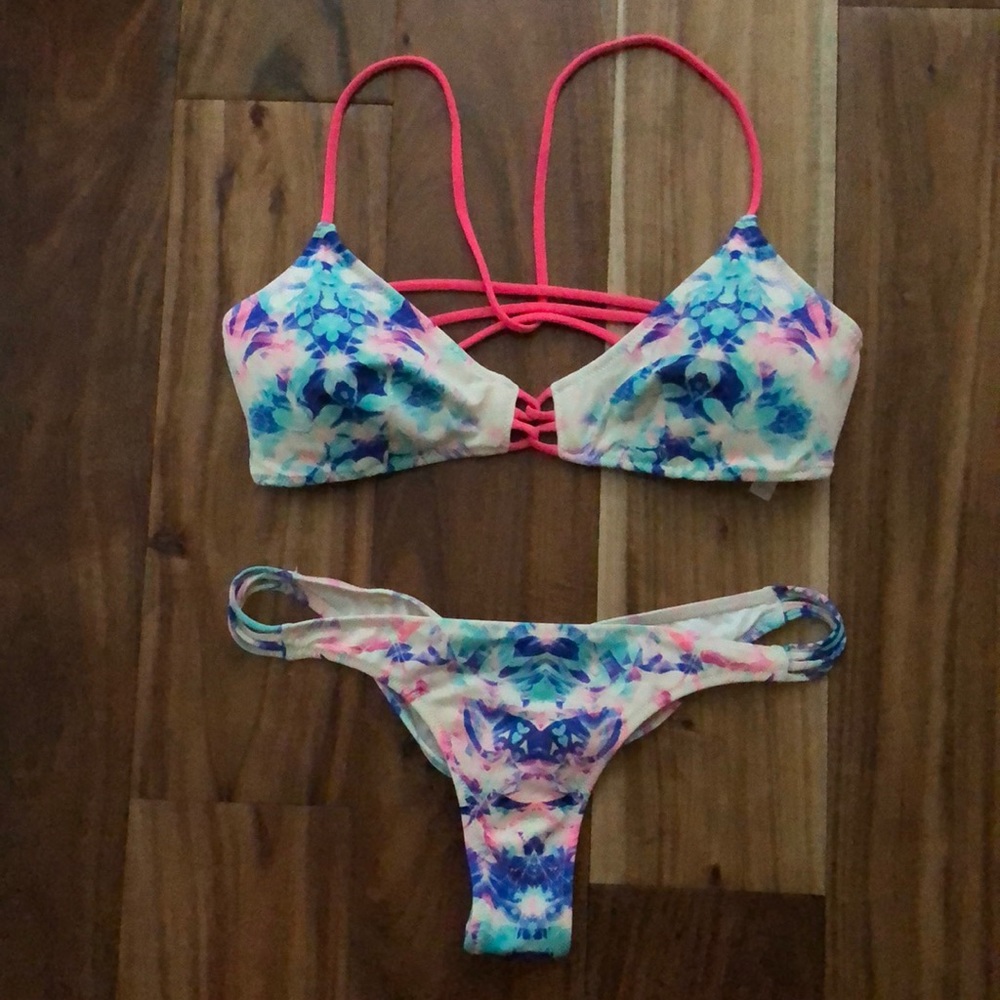 Victoria Secret White Tropical Bikini